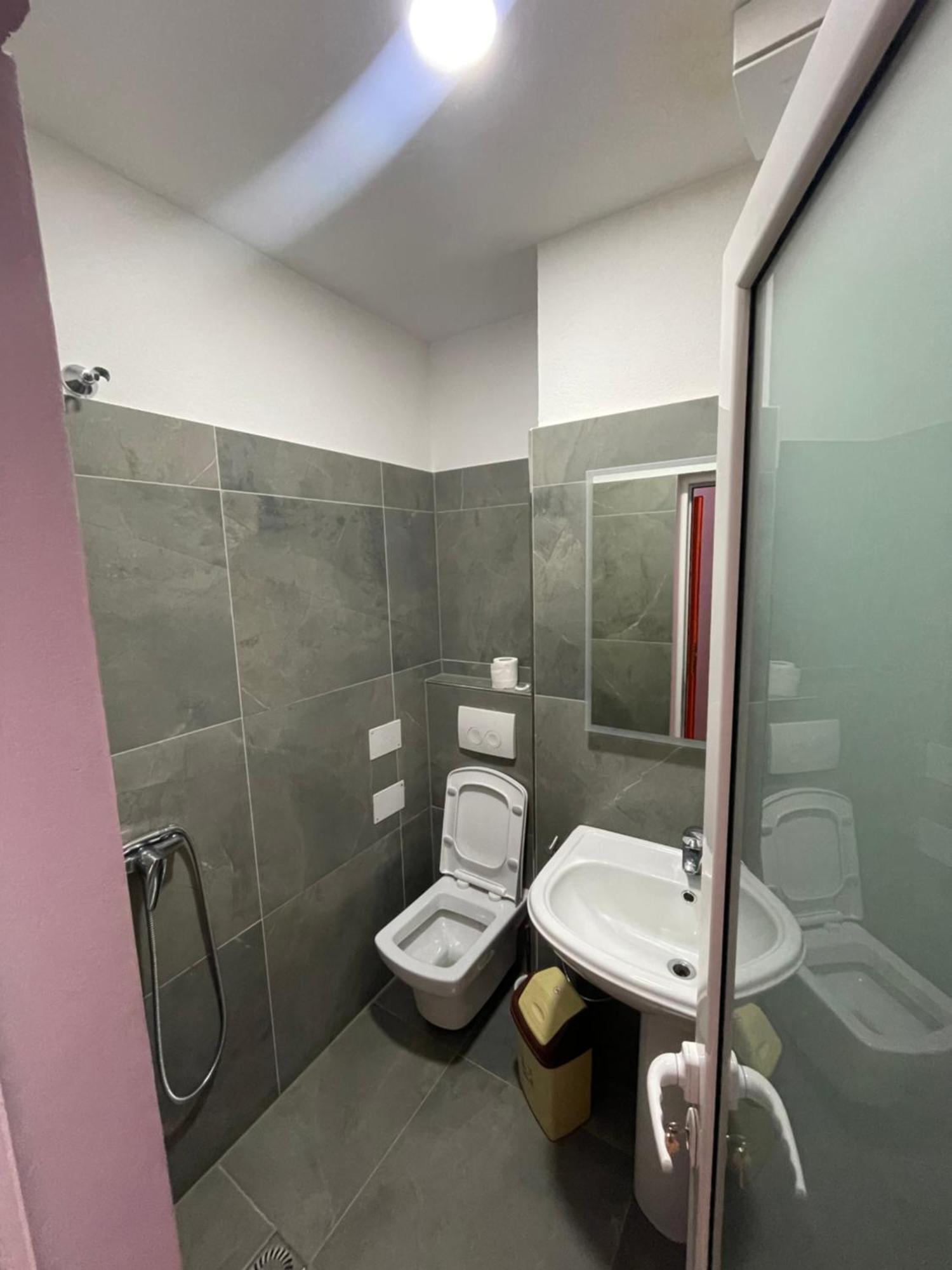 Lura Hotel