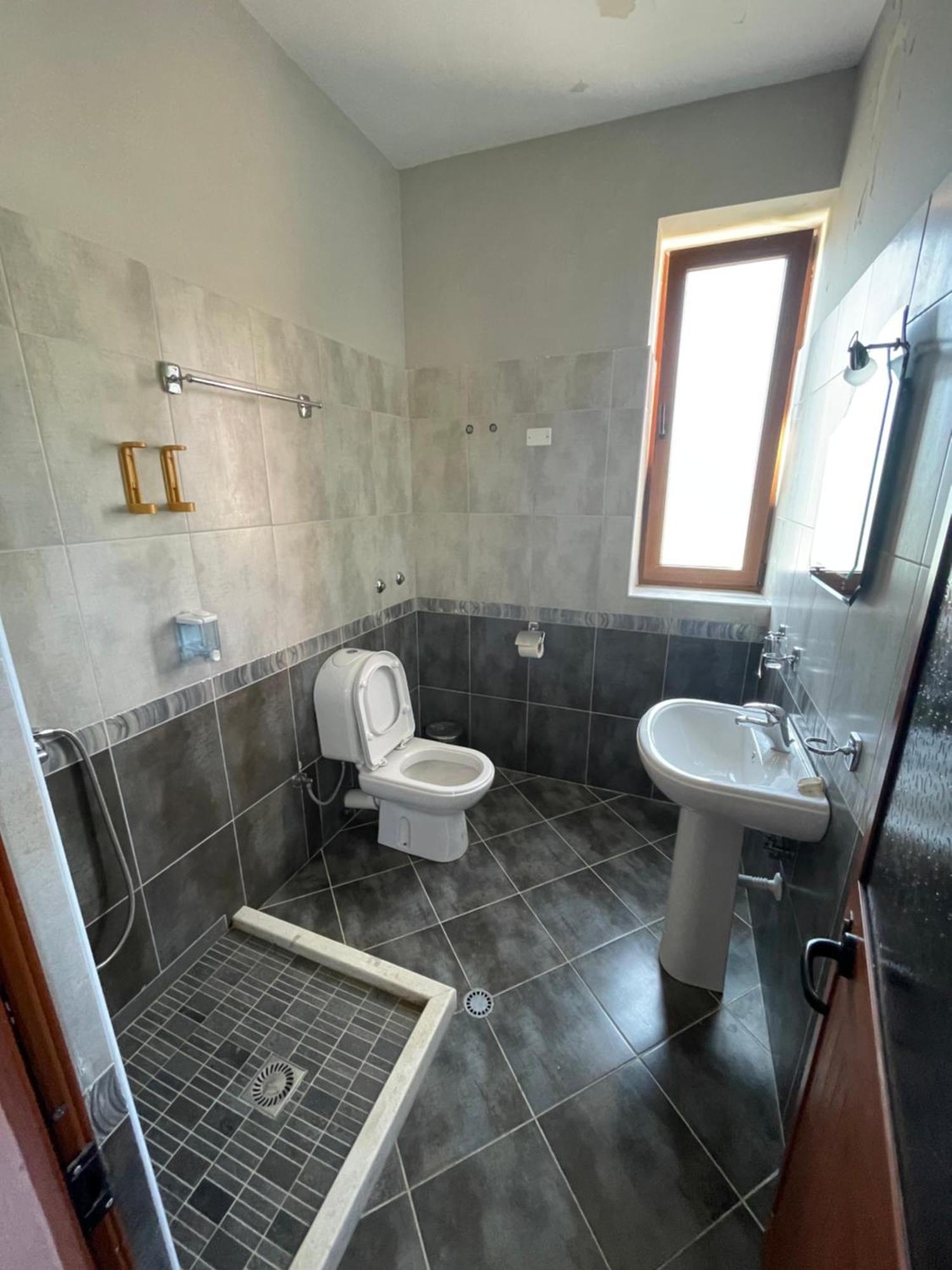 Hotel Lura Fushe-Lure