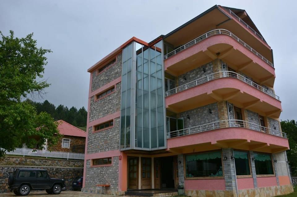 Hotel Lura Fushe-Lure